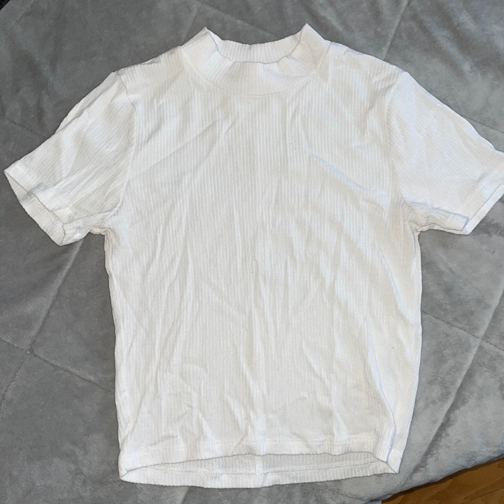 Wilfred free mock neck baby tee